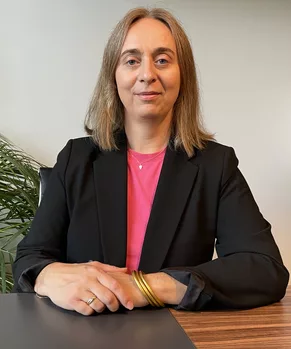 Julie Bouhours